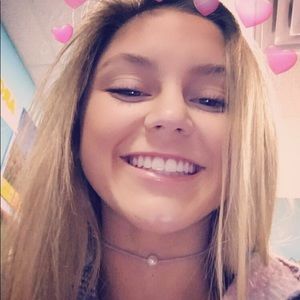 Meet your Posher, Tabitha